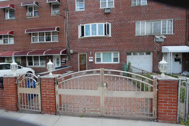 Fabian Budd, Budd Team Realty LLC Picture 4