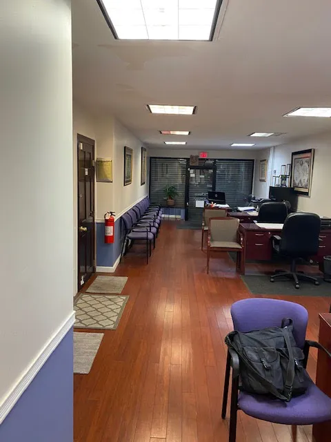 Lux Lifestyles Realty Inc Picture 2