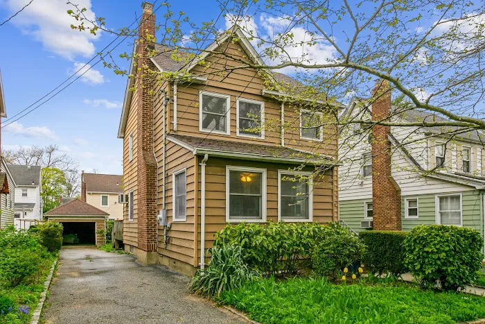 Dana Team Long Island Real Estate 长岛华人地产经纪团队房地产中介 Picture 8