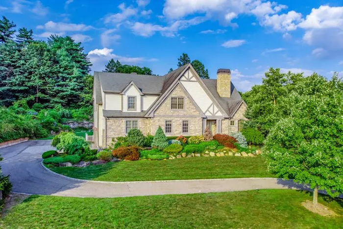 Lin Pan Realty Group Picture 6