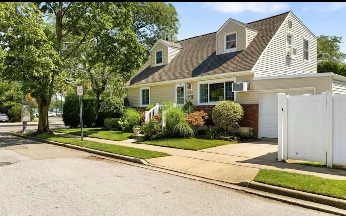 Mirza Real Estate Advisors Picture 6