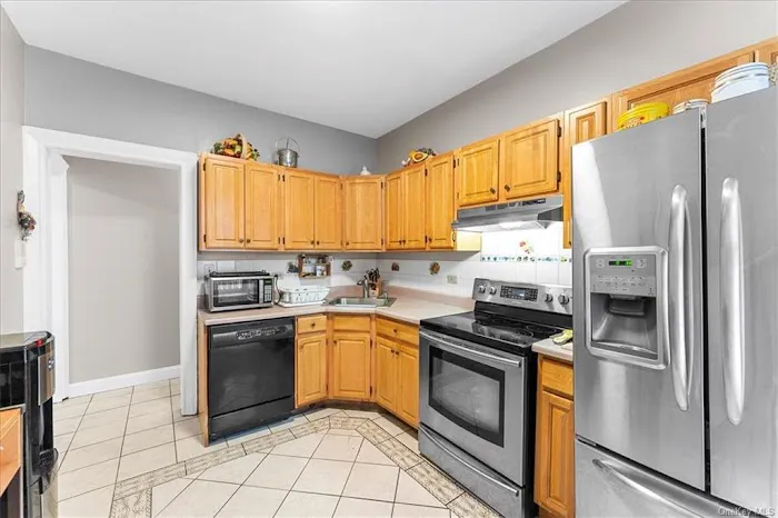 Your Home Sold Guaranteed Realty - Besmatch Picture 4