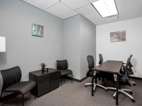 Regus Hicksville Picture 10