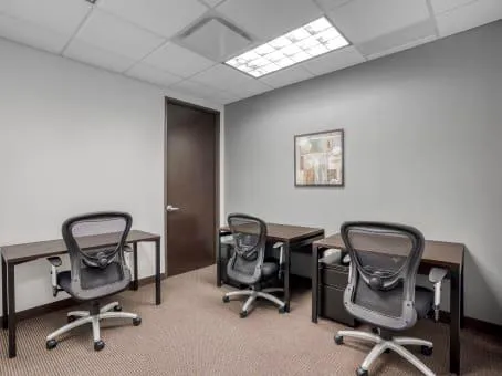 Regus Hicksville Picture 9