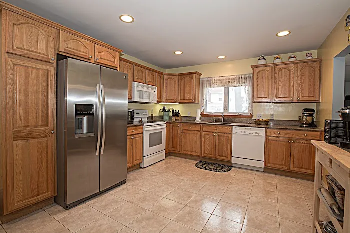 Donovan Brothers Realty Inc. Picture 7