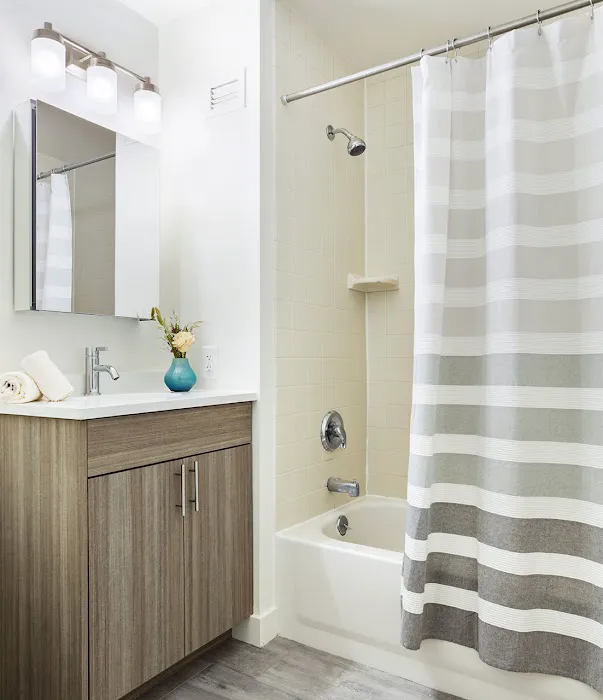 Hudson Park South Picture 6