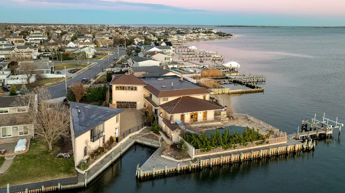Nick Barberio | Realty Advisors | Wantagh Picture 8