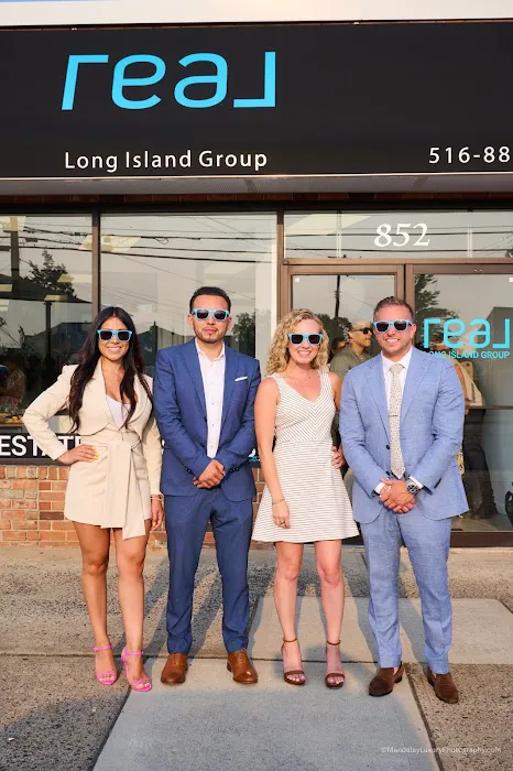 Real Broker NY Picture 7