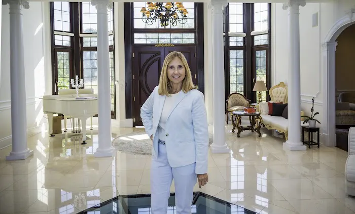 Pauline Conti Managing Director at Laffey Real Estate, Manhasset Picture 1