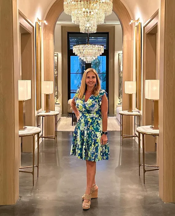Pauline Conti Managing Director at Laffey Real Estate, Manhasset Picture 4
