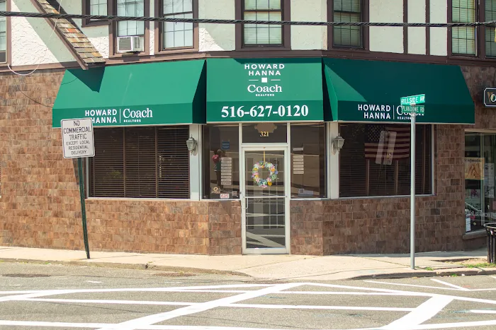 Howard Hanna | Coach Realtors - Manhasset Picture 1