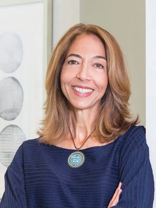 Lisa Ferraro - Realtor at Daniel Gale Sotheby's International Realty Picture 2
