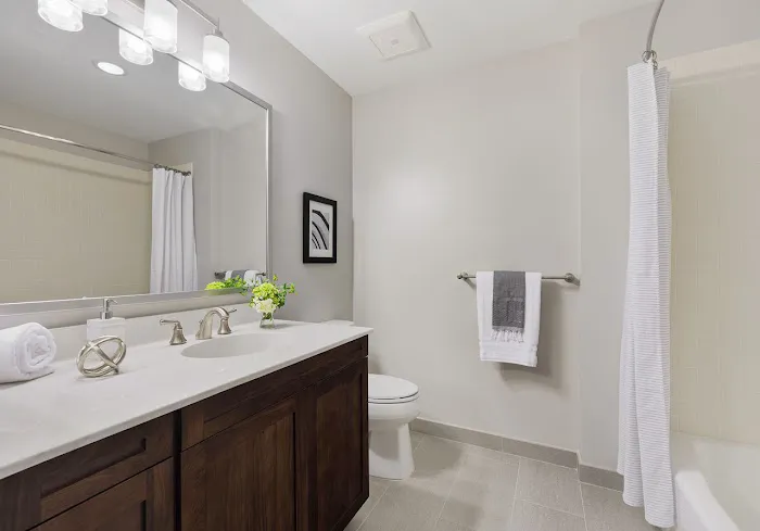 River Club at Hudson Park Apartments Picture 2