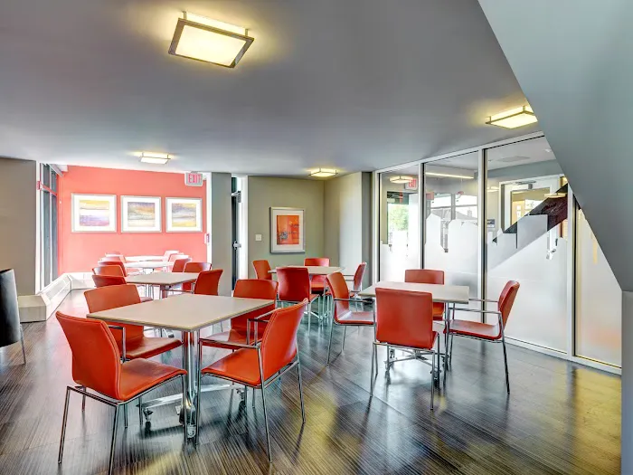 Dorado Apartments Picture 4