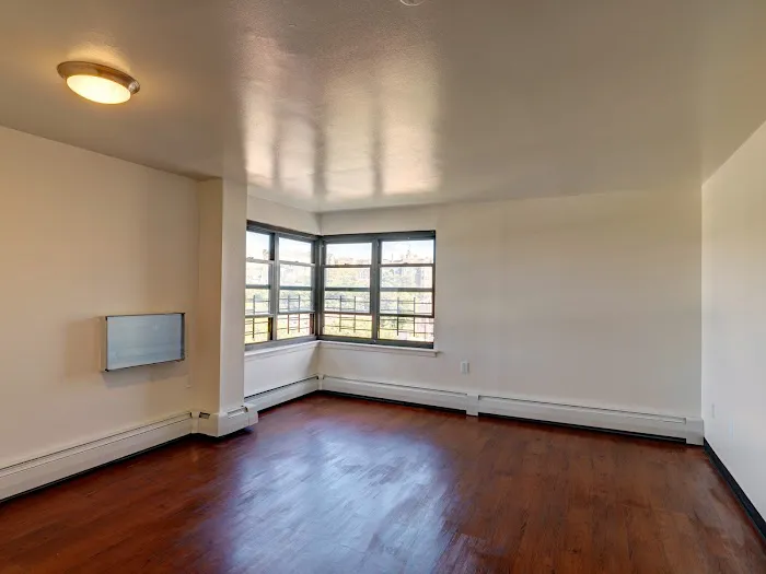 Dorado Apartments Picture 7