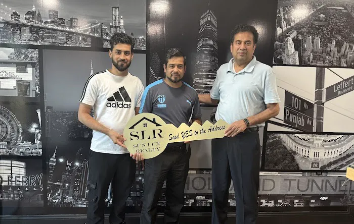 Sun Lux Realty Picture 6
