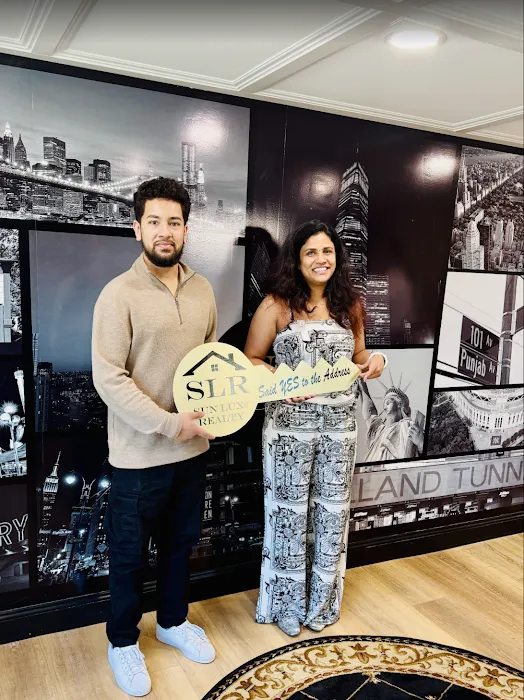 Sun Lux Realty Picture 9