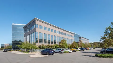Regus - Melville Expressway II Picture 3