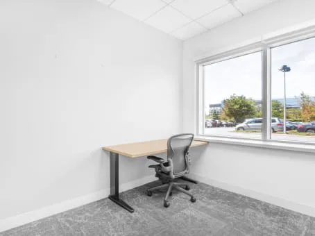 Regus - Melville Expressway II Picture 6