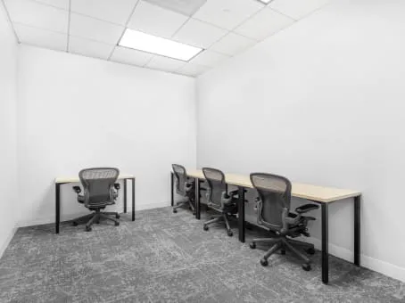 Regus - Melville Expressway II Picture 9