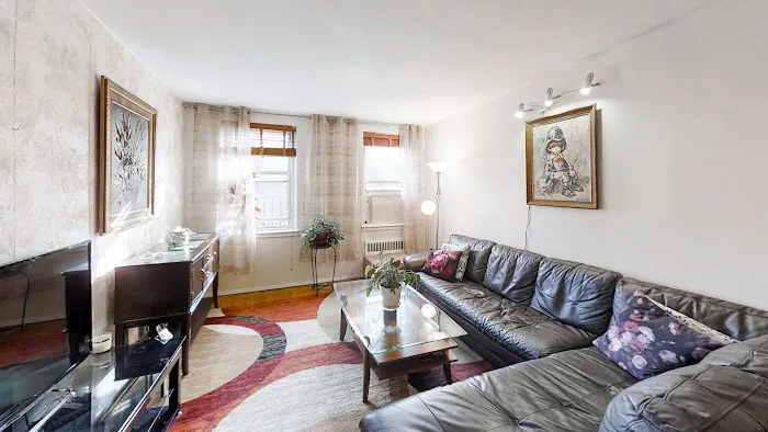 Fleetwood Realty Picture 6