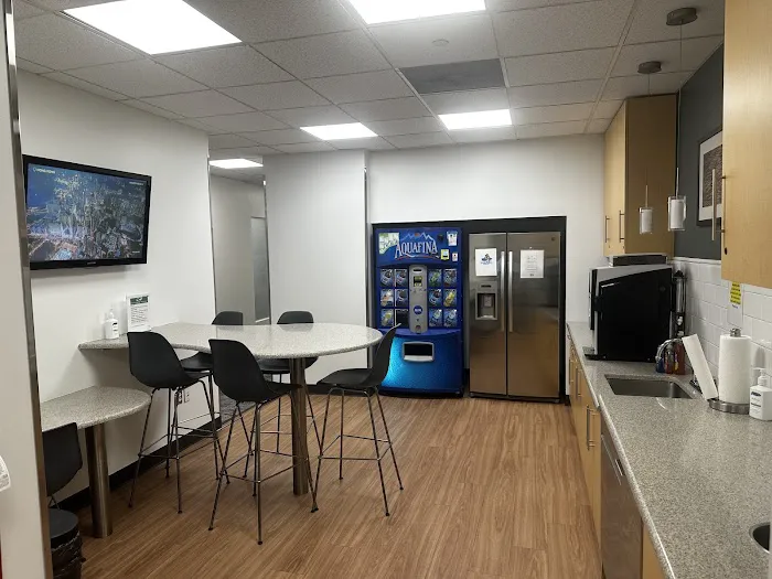HQ - Syosset Picture 10