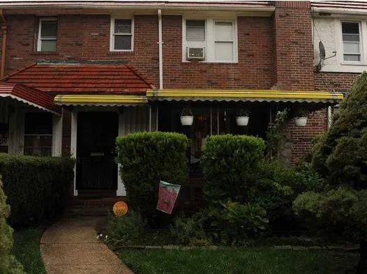 Charles Rutenberg Realty, Inc., Clarence C Picture 4