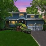 Douglas Elliman Real Estate Office in Massapequa, NY