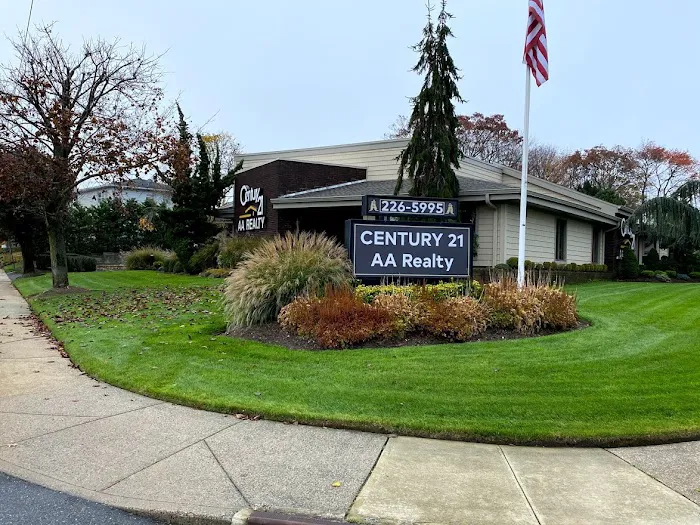 Century 21 AA Realty Picture 3