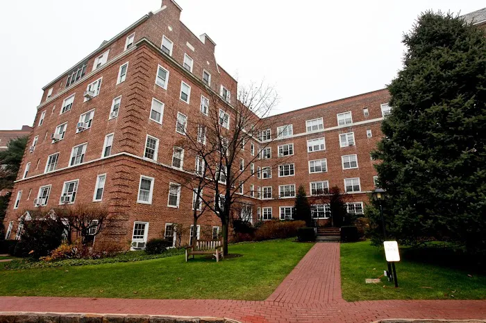 Midland Garden Apartments Picture 3