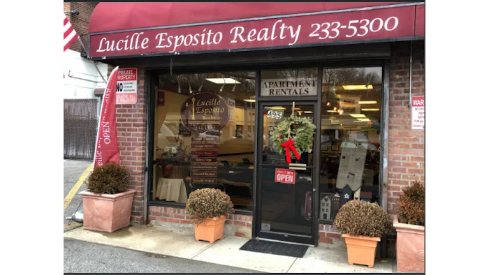Lucille Esposito Realty Picture 2