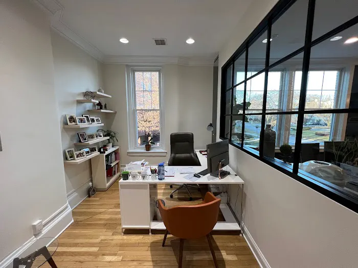 Link NY Realty Picture 4
