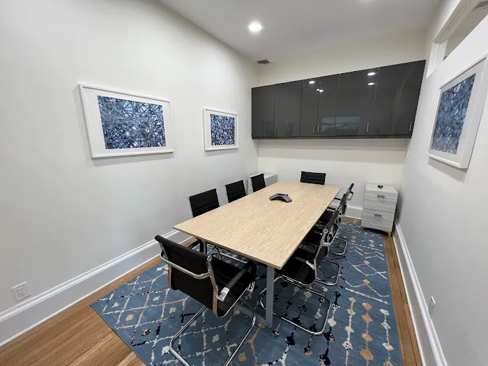 Link NY Realty Picture 8