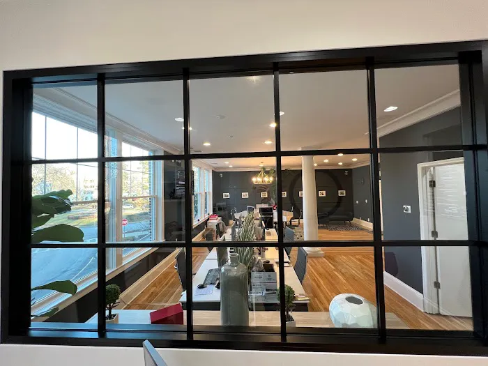 Link NY Realty Picture 6