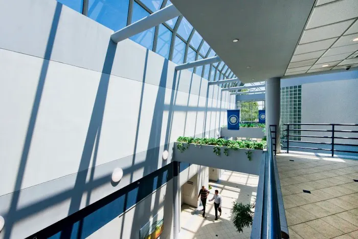 Melville Corporate Plaza Picture 7