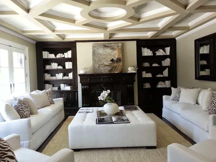 Lux House Hunters - True Exclusive Buyer Agents for Long Island Picture 1