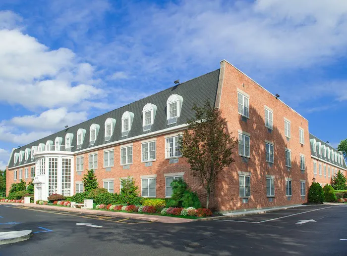 Damianos Realty Group at 400 West Main Picture 1