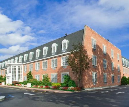 Damianos Realty Group at 400 West Main