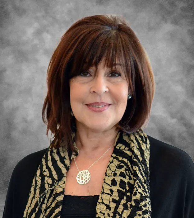 CENTURY 21 Gold Star Realty Picture 4