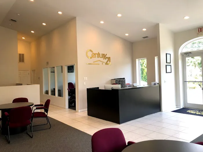CENTURY 21 Gold Star Realty Picture 10