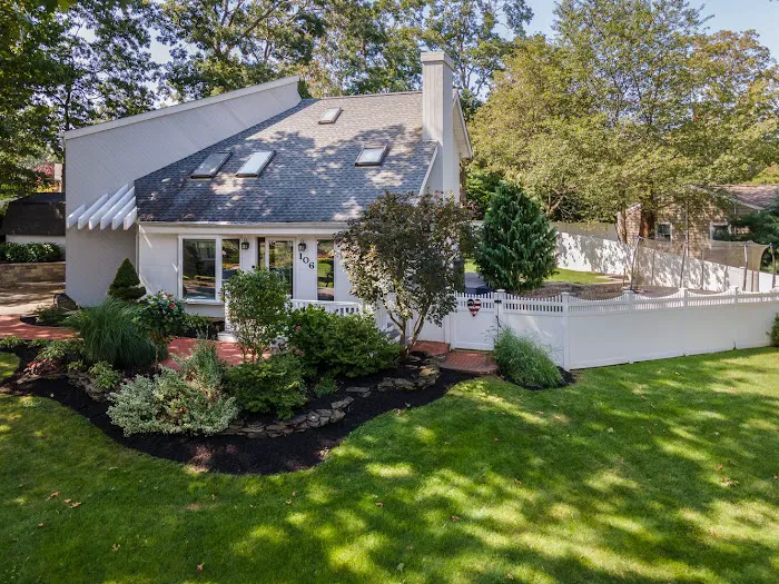 Martina Scheben - Realtor - Broker Associate Picture 9
