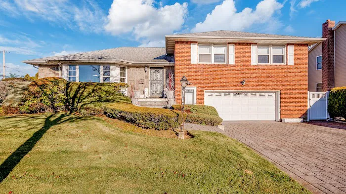 Netter Real Estate Picture 4