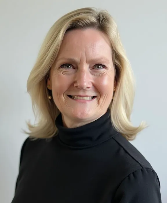 Joanne L. Schloen, Licensed Broker Associate Picture 1