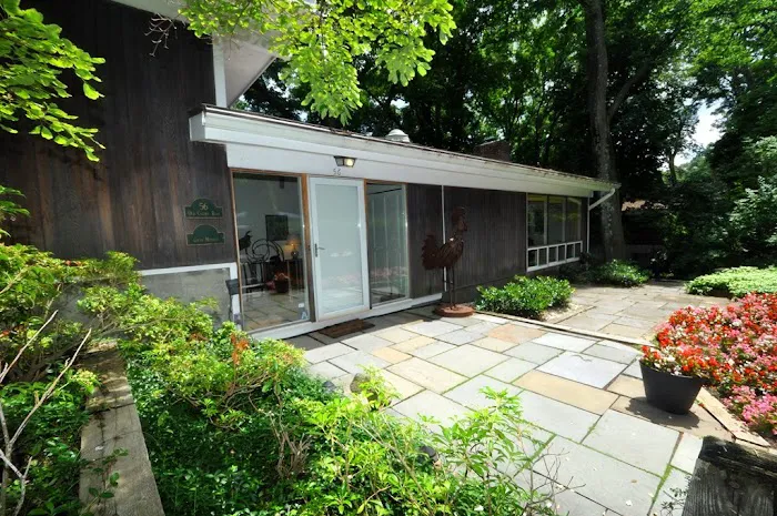 Better Homes and Gardens Real Estate Choice Realty Picture 6