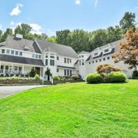 Stacey Pinkas - Realtor , Douglas Elliman ico
