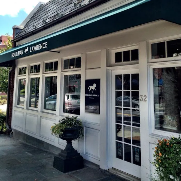 Houlihan Lawrence - Scarsdale Real Estate Agency Picture 3