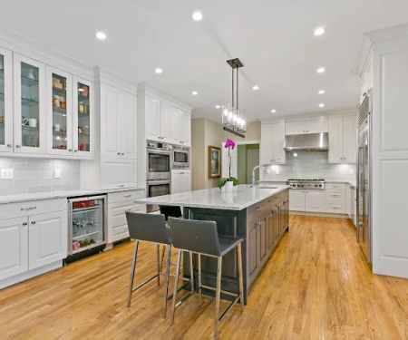 Houlihan Lawrence - Scarsdale Real Estate Agency