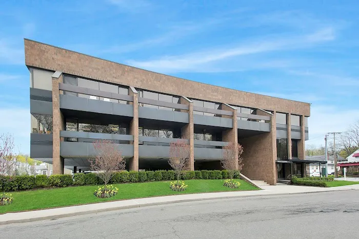 Elide Brook Street LLC Picture 2
