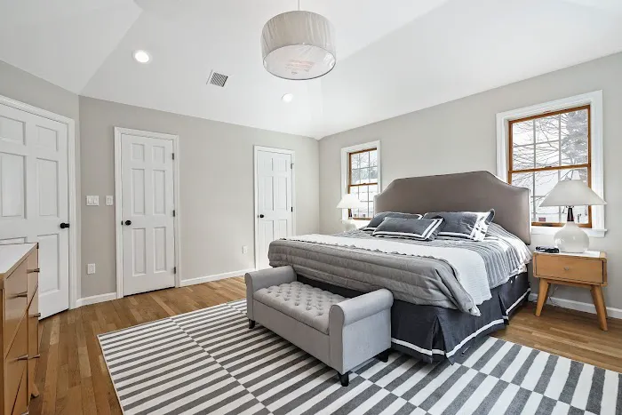 Astor Lane Realty Picture 1