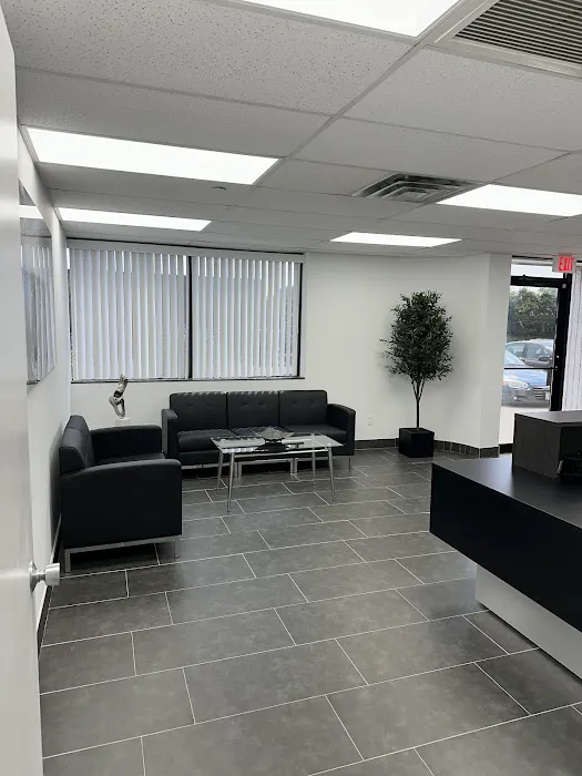 Bonaventura Realty Picture 8